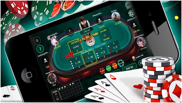 Săn điểm thưởng từ game chơi bài đổi điểm 01